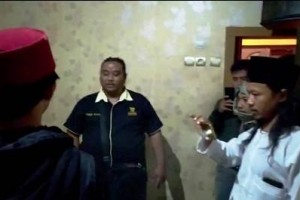 Formasi saat memonitoring tempat hiburan malam di Linggarjati.